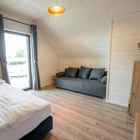 Ross-domki Lux Hause & Jacuzzi Villa *