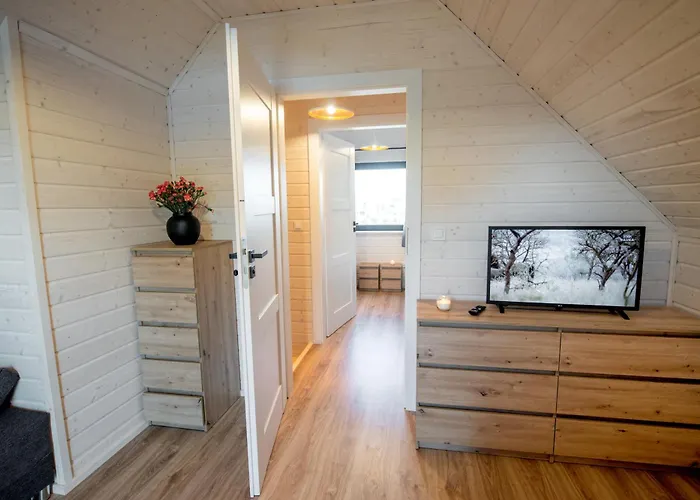 Villa Ross-domki Premium Hause & Jacuzzi *