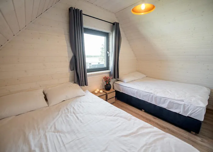 Ross-domki Premium Hause & Jacuzzi *