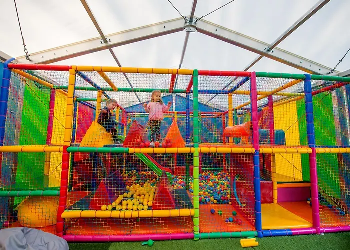 Ross-domki Premium Hause & Jacuzzi Sarbinowo